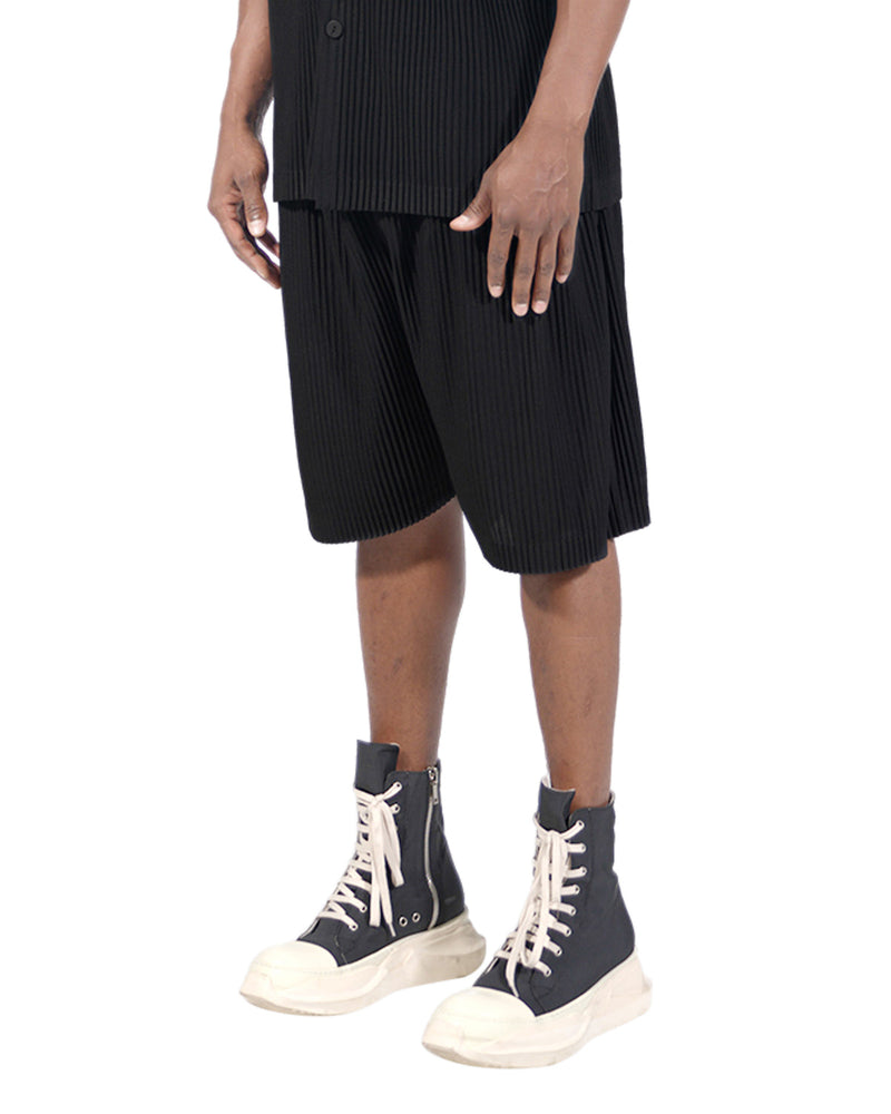 CRTA© "Sombre" Pleated Shorts